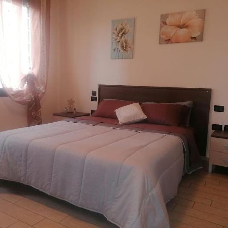 Alloggio Da Virginia Bed & Breakfast Taglio Di Po Luaran gambar