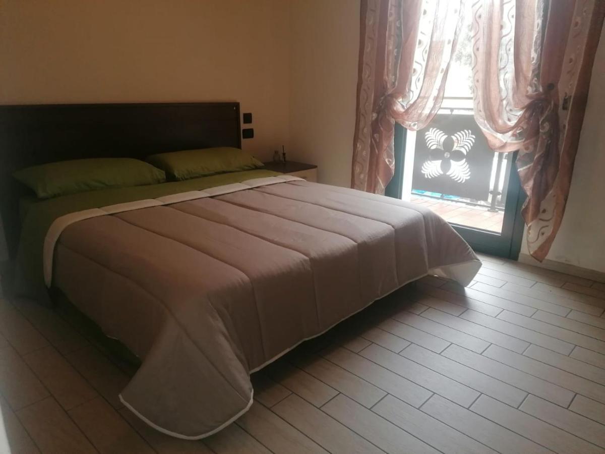 Alloggio Da Virginia Bed & Breakfast Taglio Di Po Luaran gambar